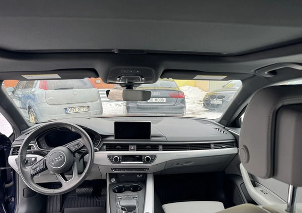 Audi A4 cena 114000 przebieg: 39000, rok produkcji 2019 z Nysa małe 379